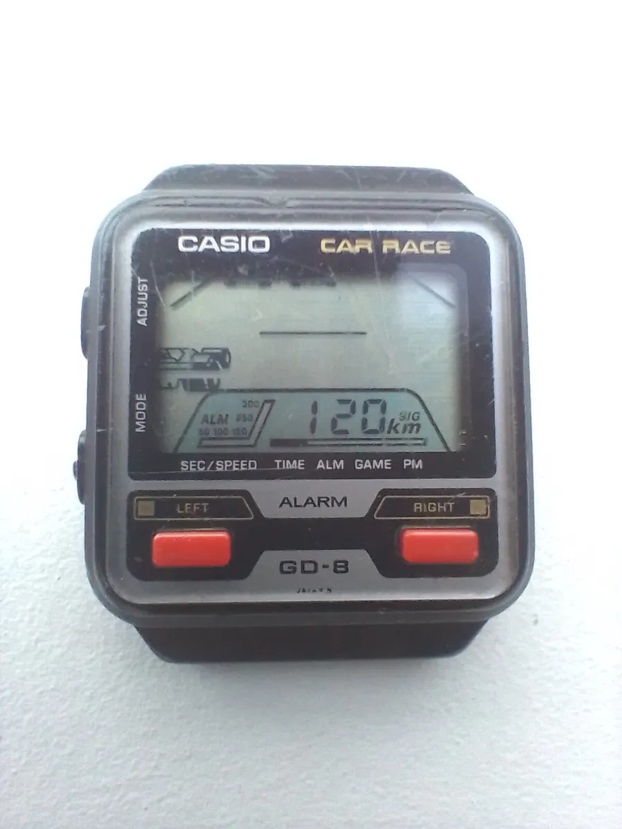 Super rare 1984 Casio GD-8 233 car race game watch - Image 3