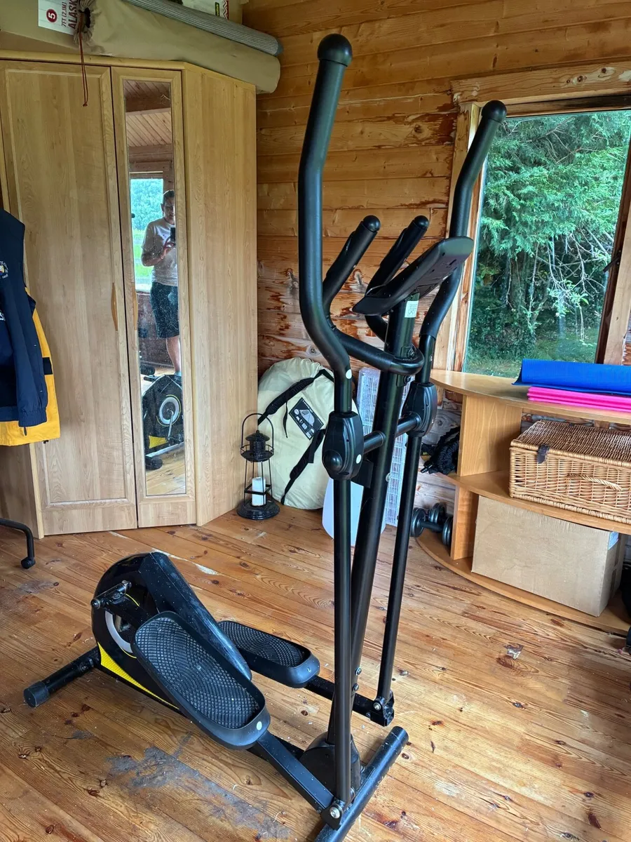 Cross trainer/Elliptical machine - Image 4