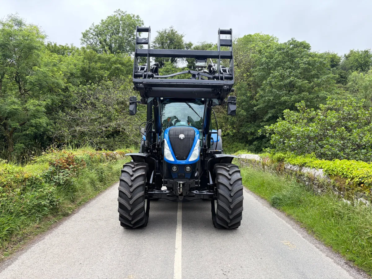 New Holland T7.165 RC 2023 C/W Quicke Q6M Loader - Image 3