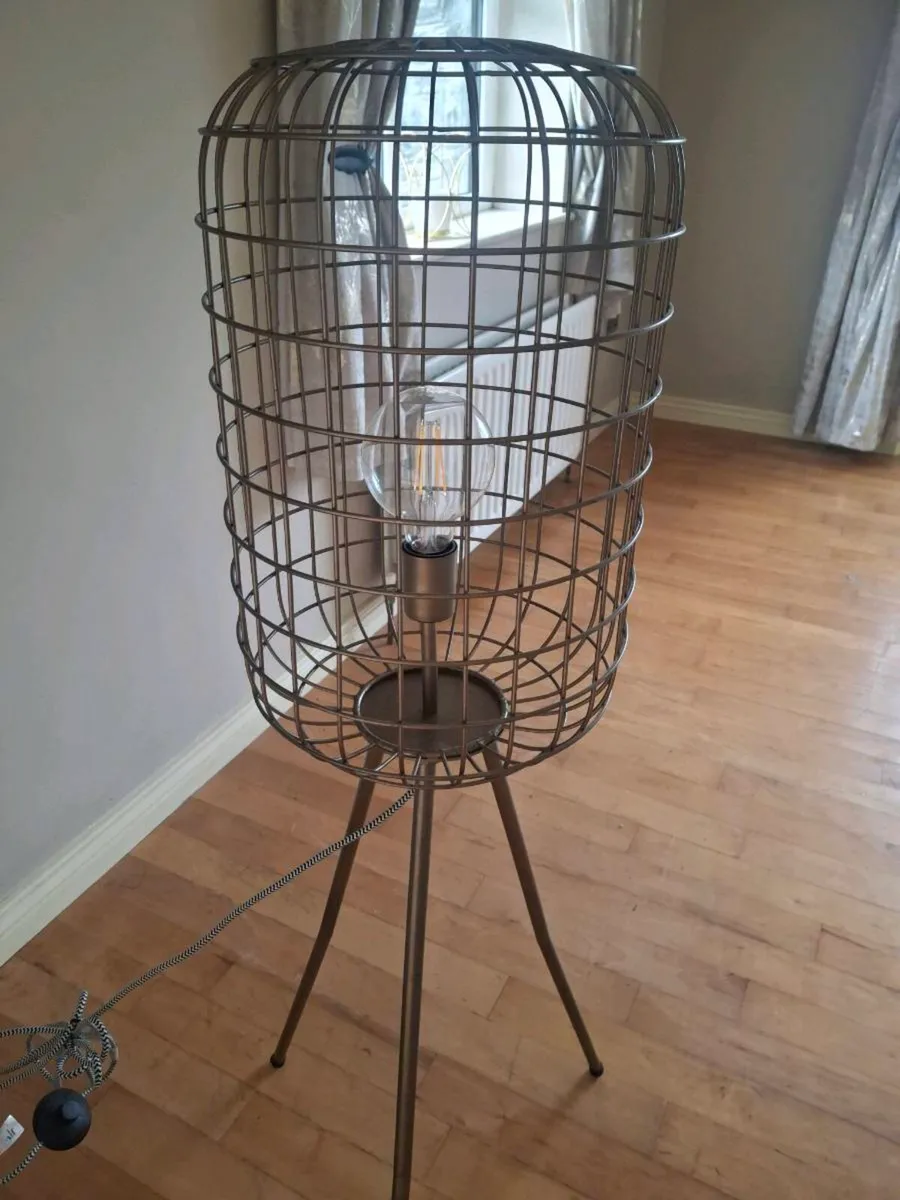 Tripod lamp - Image 2