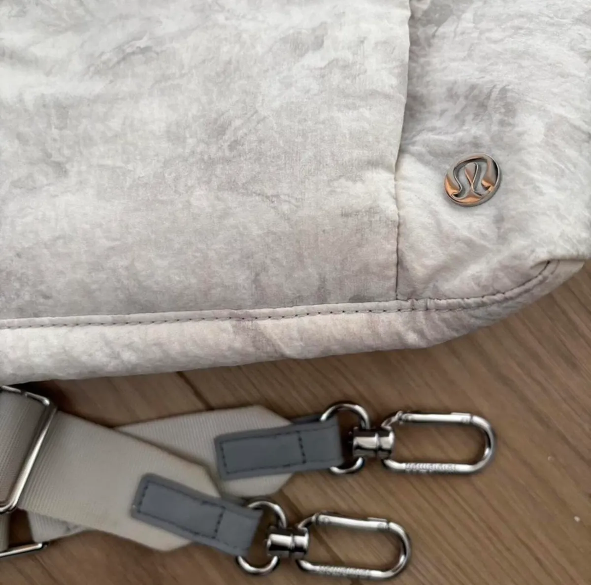 LuLulemon Duffle bag - Image 2