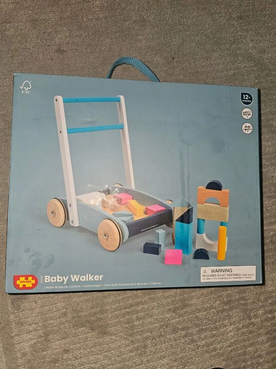 Baby walker - Image 2
