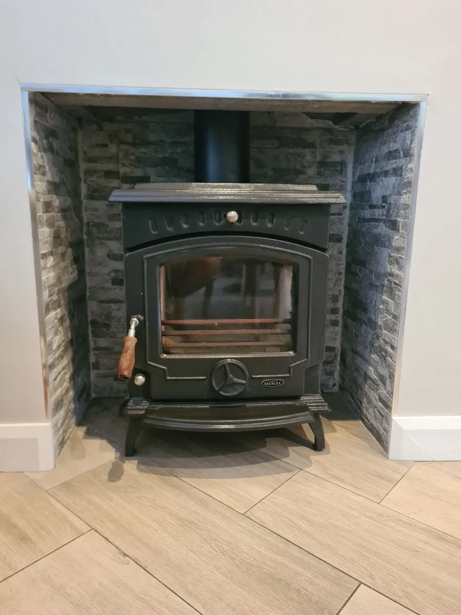 Stove - Image 1