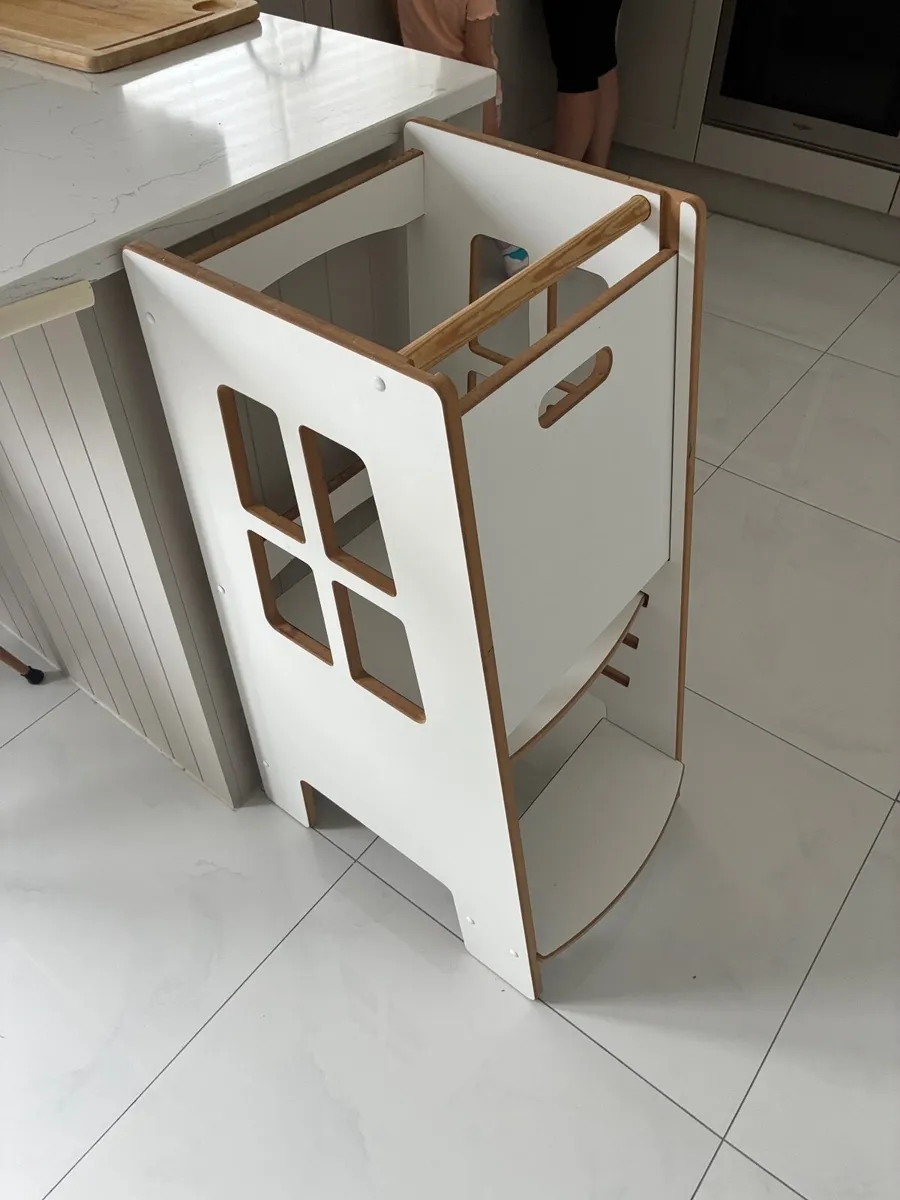 Montessori learning tower - Image 2