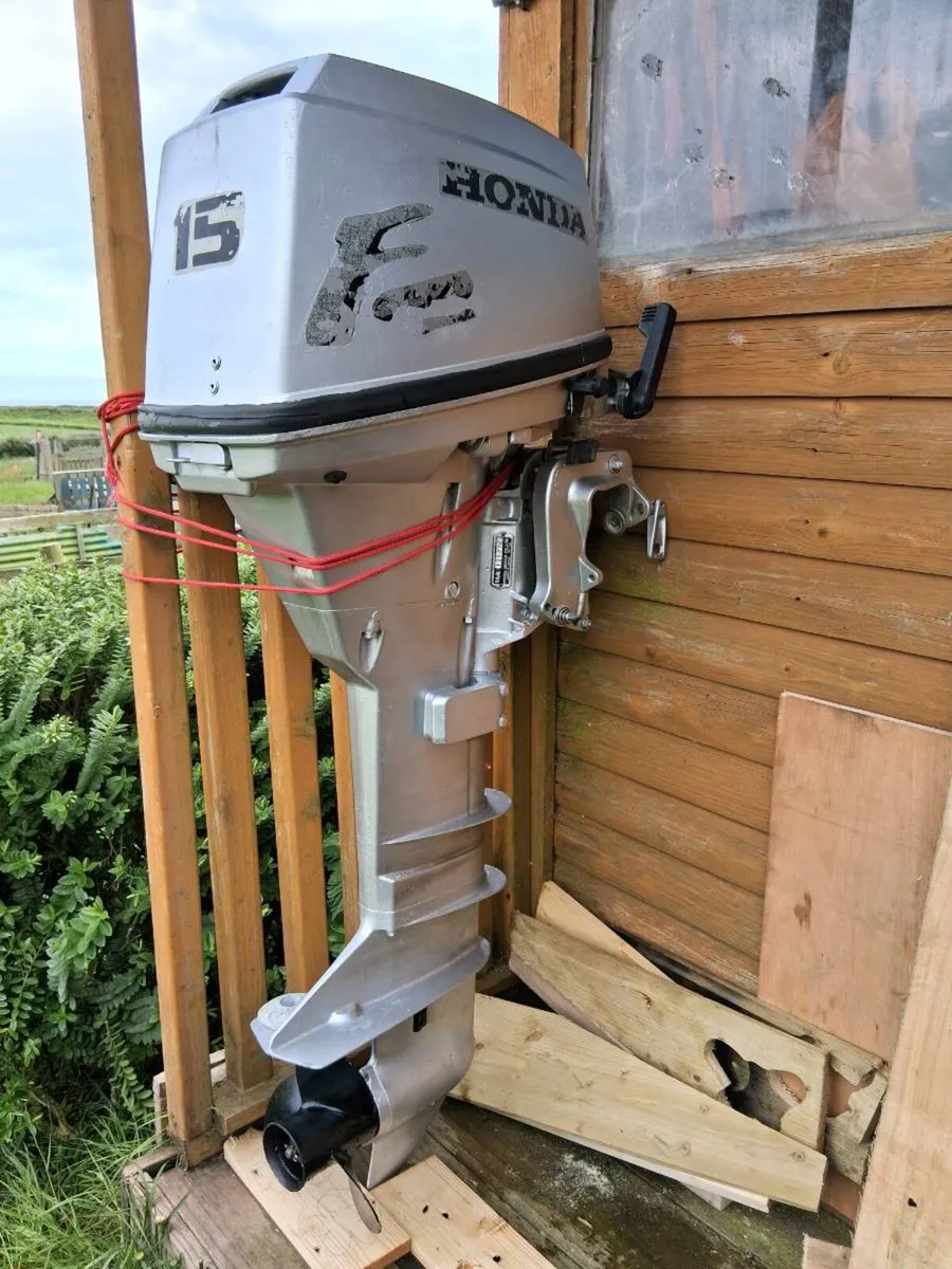 Honda 15hp 4-Stroke outboard - Image 2