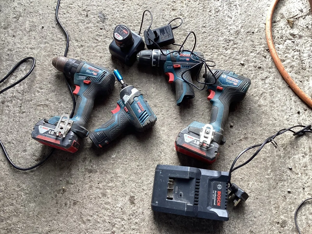 Selection of tools - Image 2