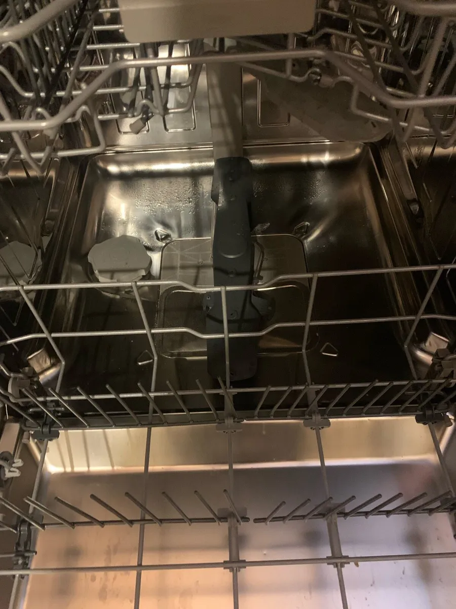 Dishwasher - Image 3