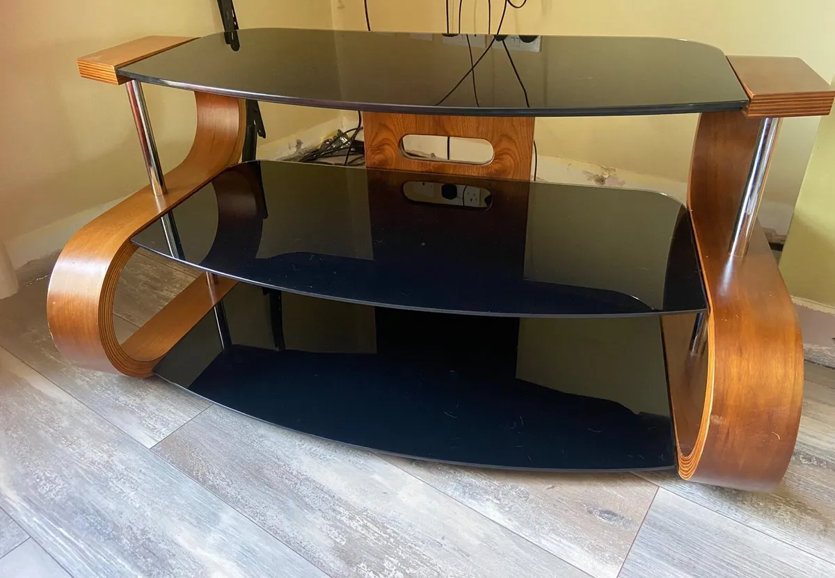 TV Stand - Image 4