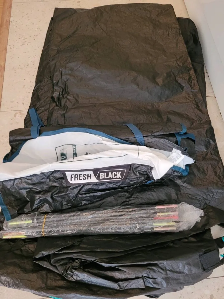 Fresh and black tent