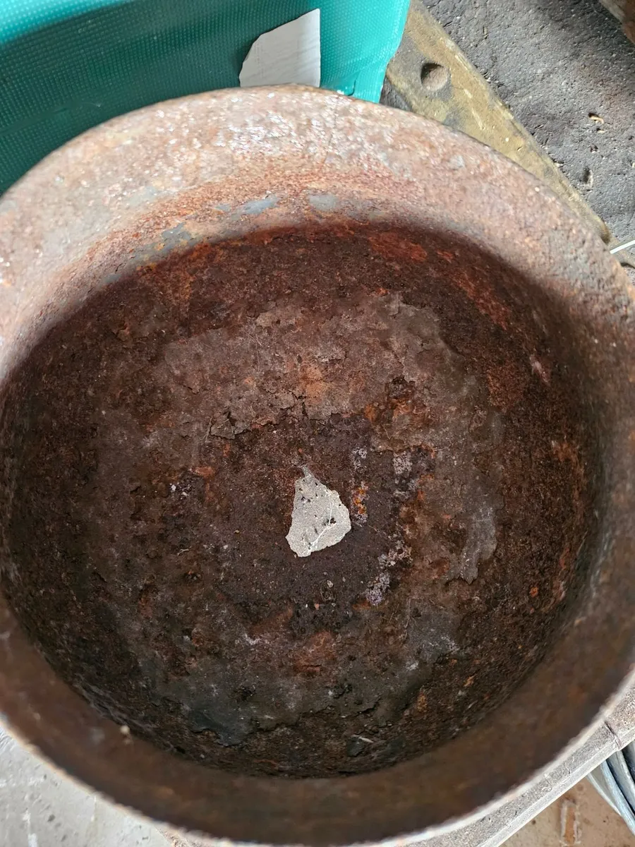 Vintage Antique Cast Iron Skillet Pot - Image 2