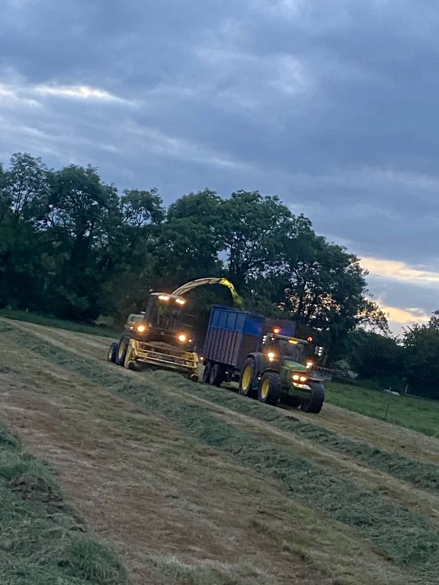 Wanted John Deere 6610-7400 - Image 2