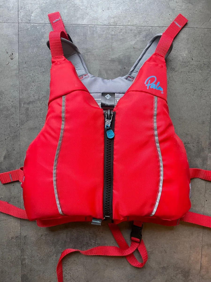 Buoyancy Aid 10-14 years - Image 1