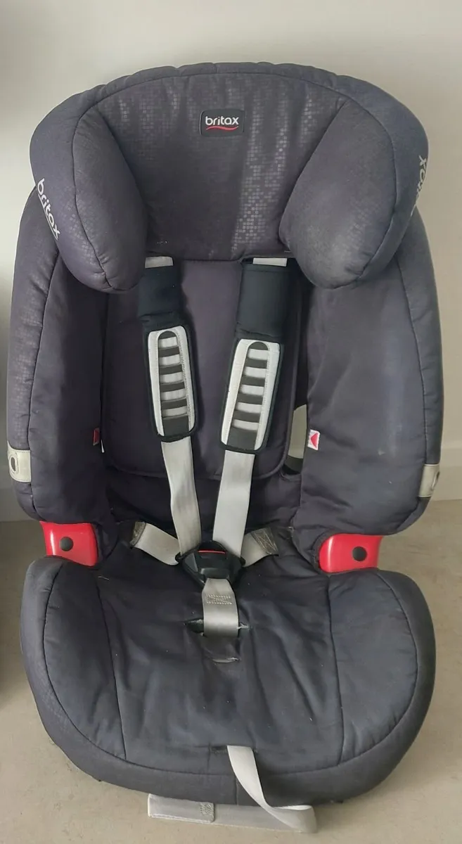 Free Car seat - Image 1