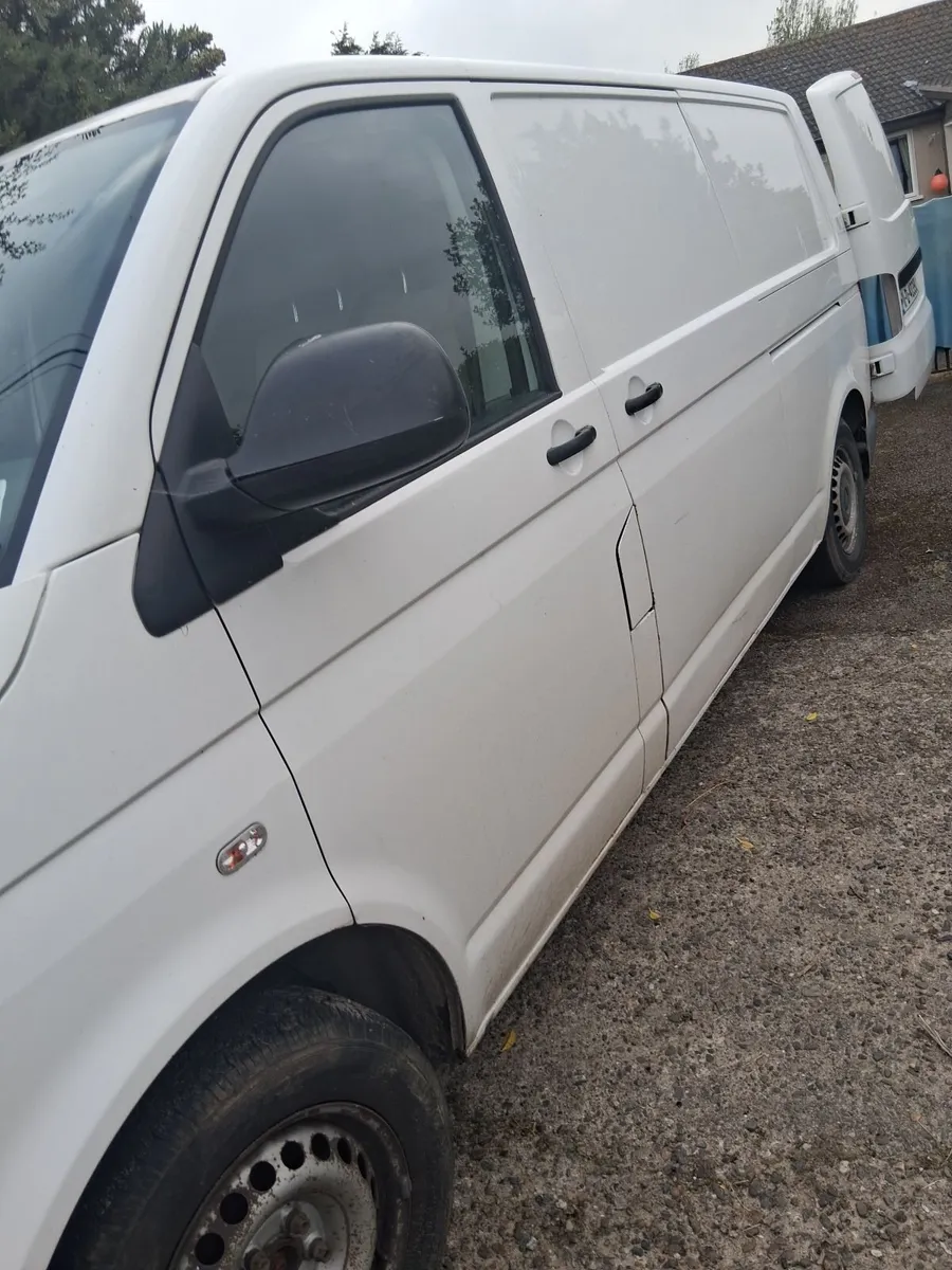 Volkswagen Transporter 2011 - Image 4