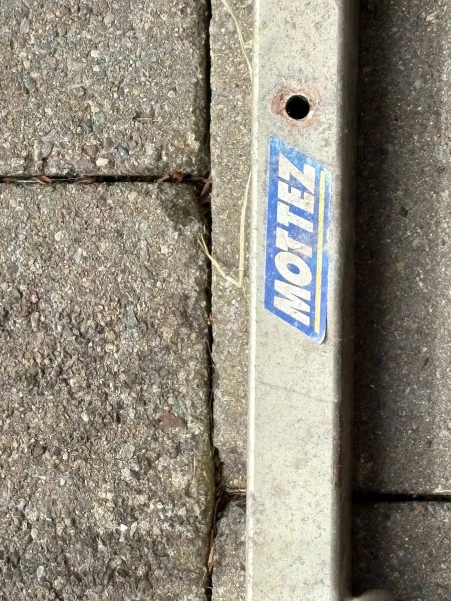 Bike stand - Image 2