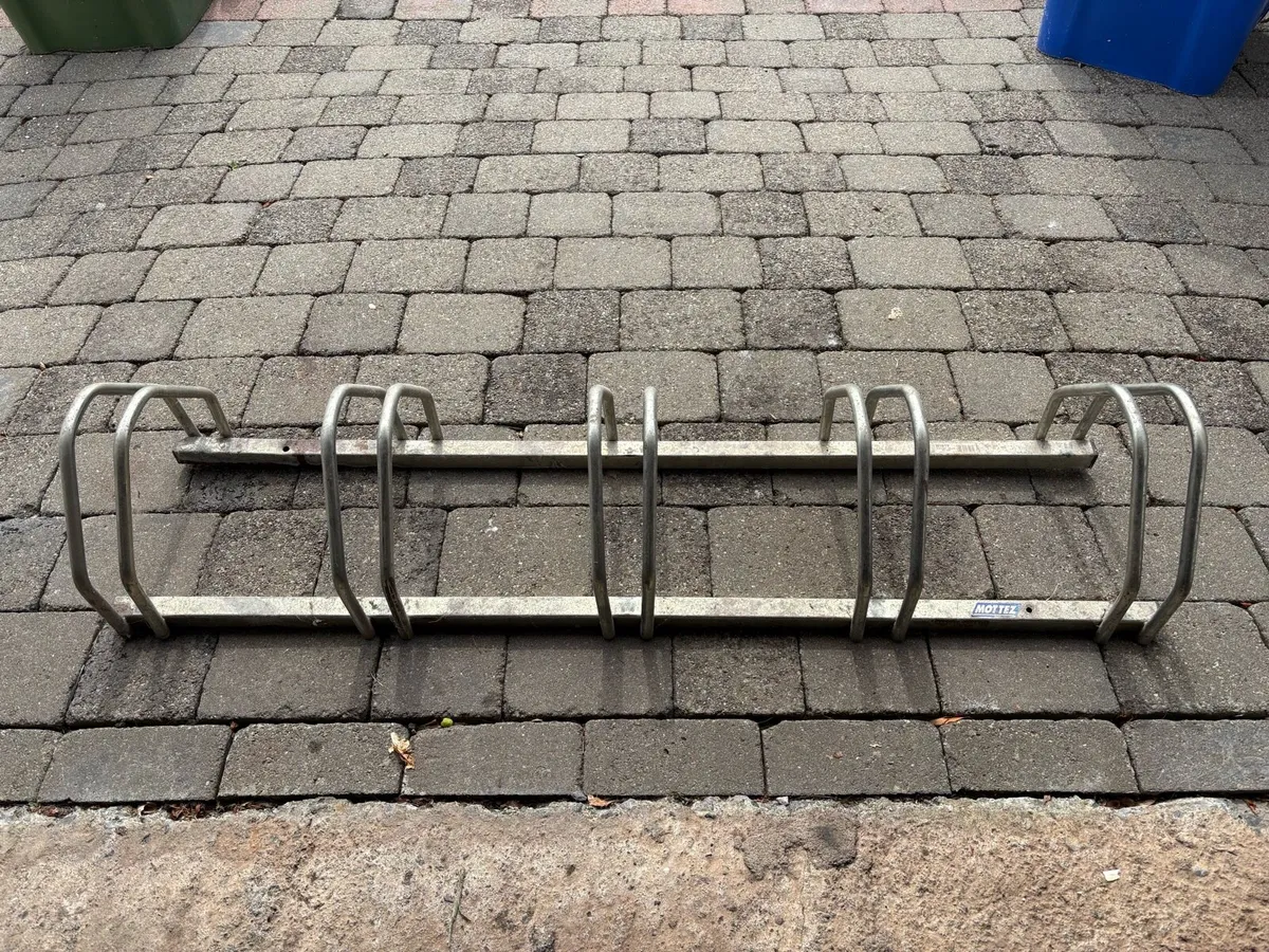 Bike stand - Image 1