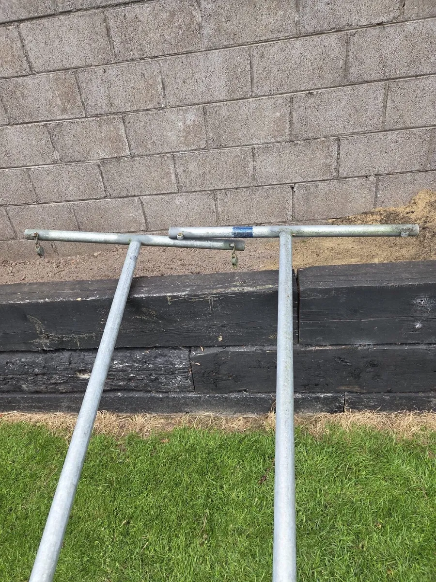 Galvanised T.bar clothes line - Image 1