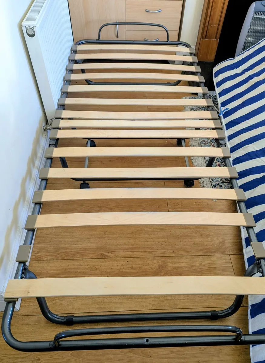 Fold up bed - Image 4