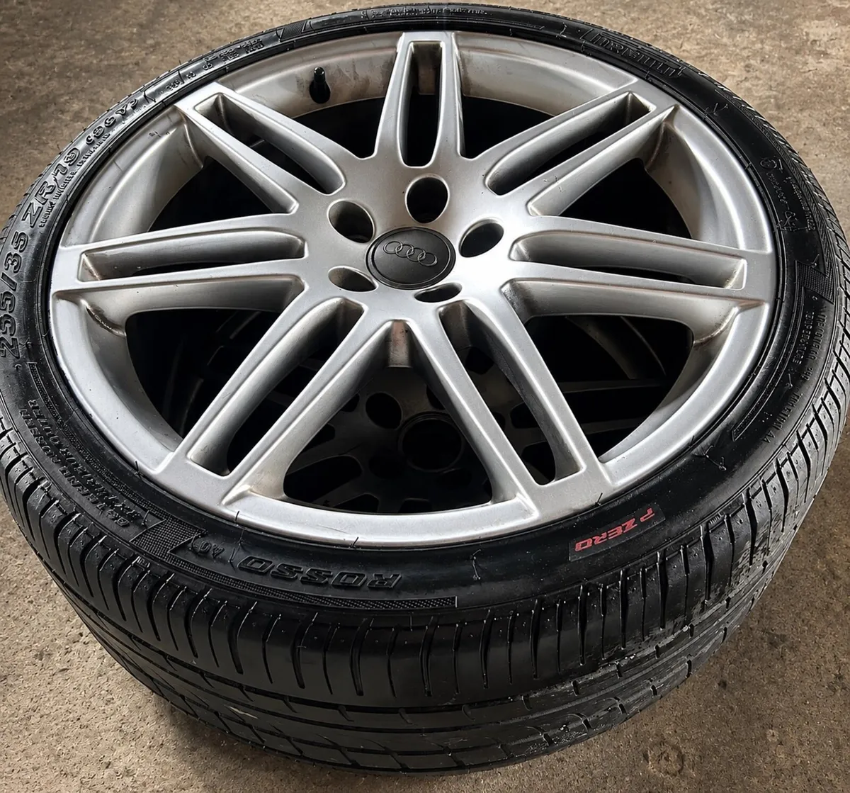 Set of Audi 19 inch genuine RS6 alloys(can meet)