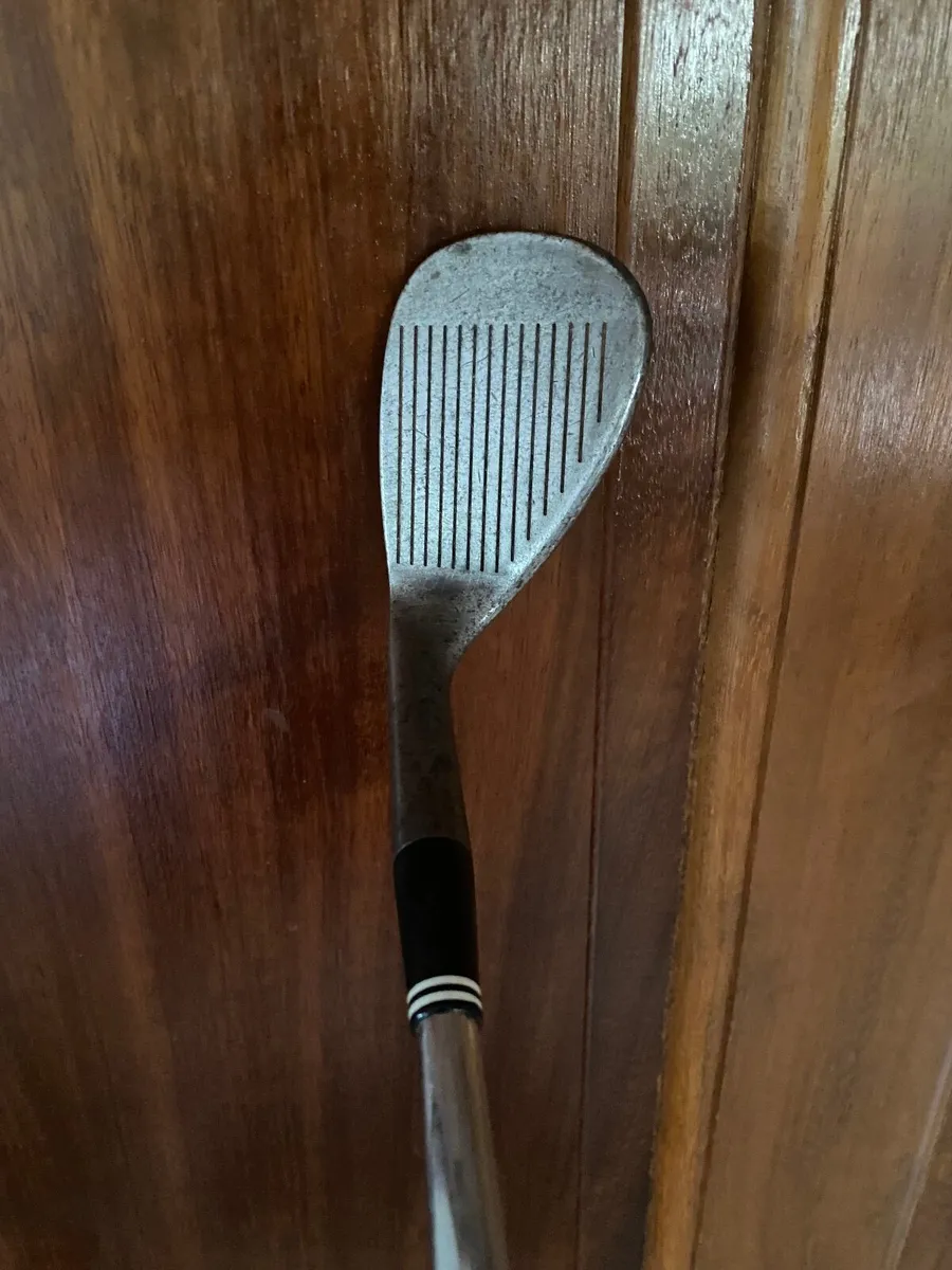 Cleveland 58 Degree Tour Action Wedge 04 Bounce - Image 2