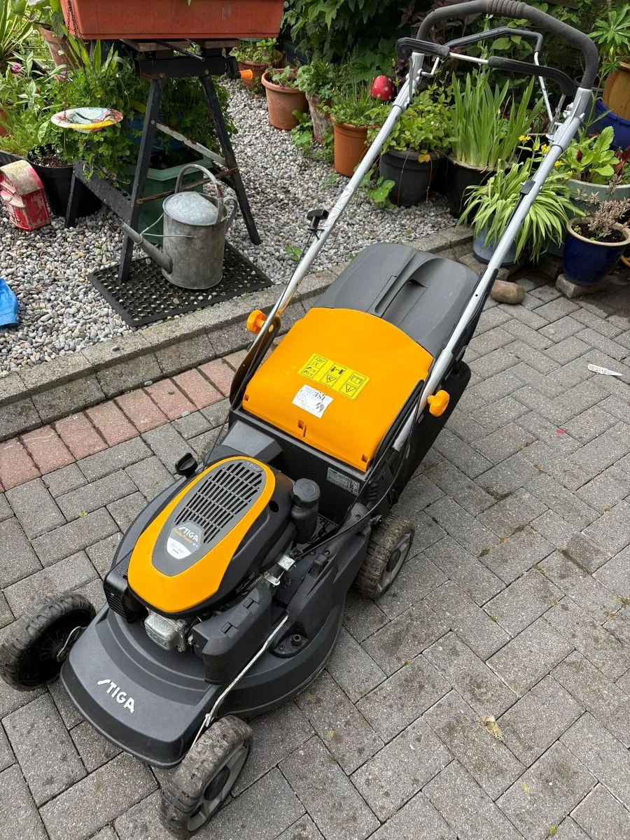 stiga lawnmower - Image 1