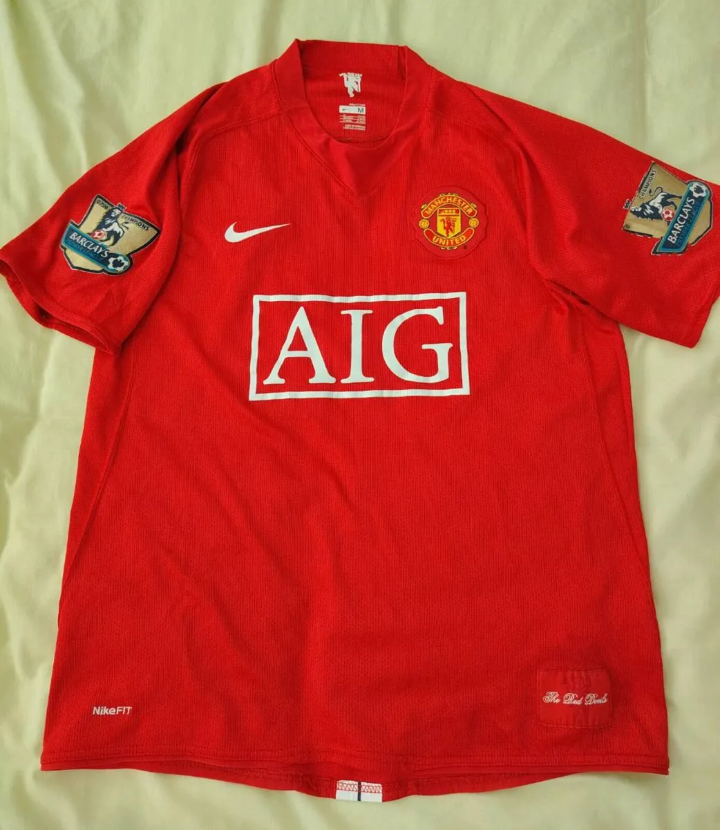 Vintage Manchester united jersey - Image 1
