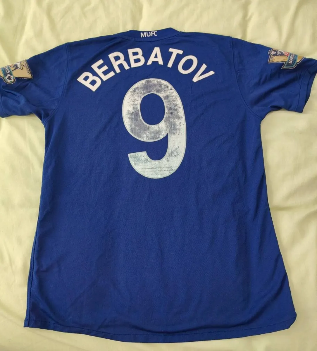 Vintage Manchester United jersey - Image 2