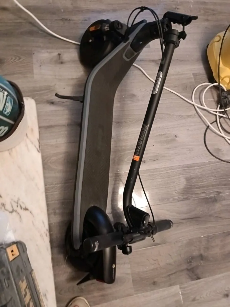 Electric scooter - Image 1