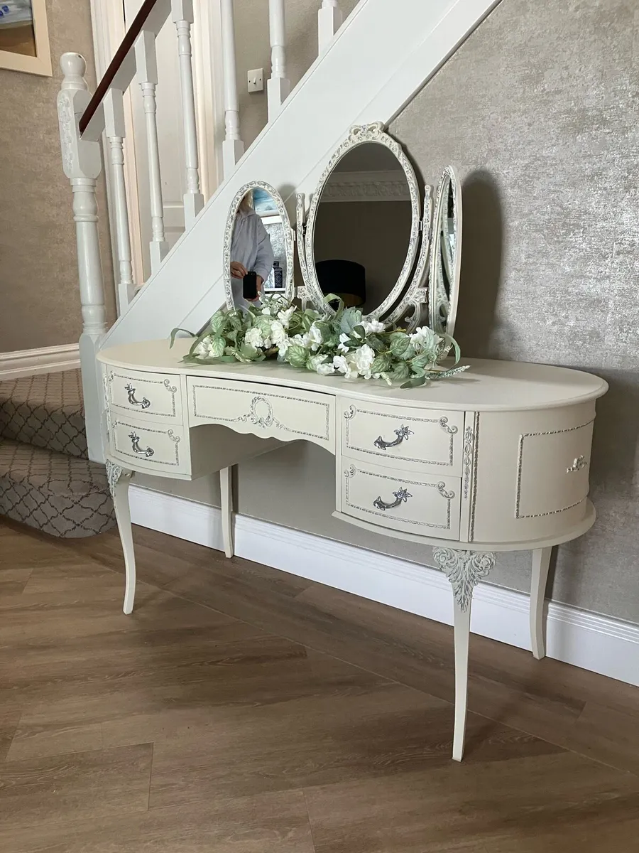 Dressing Table And Mirror - Image 2