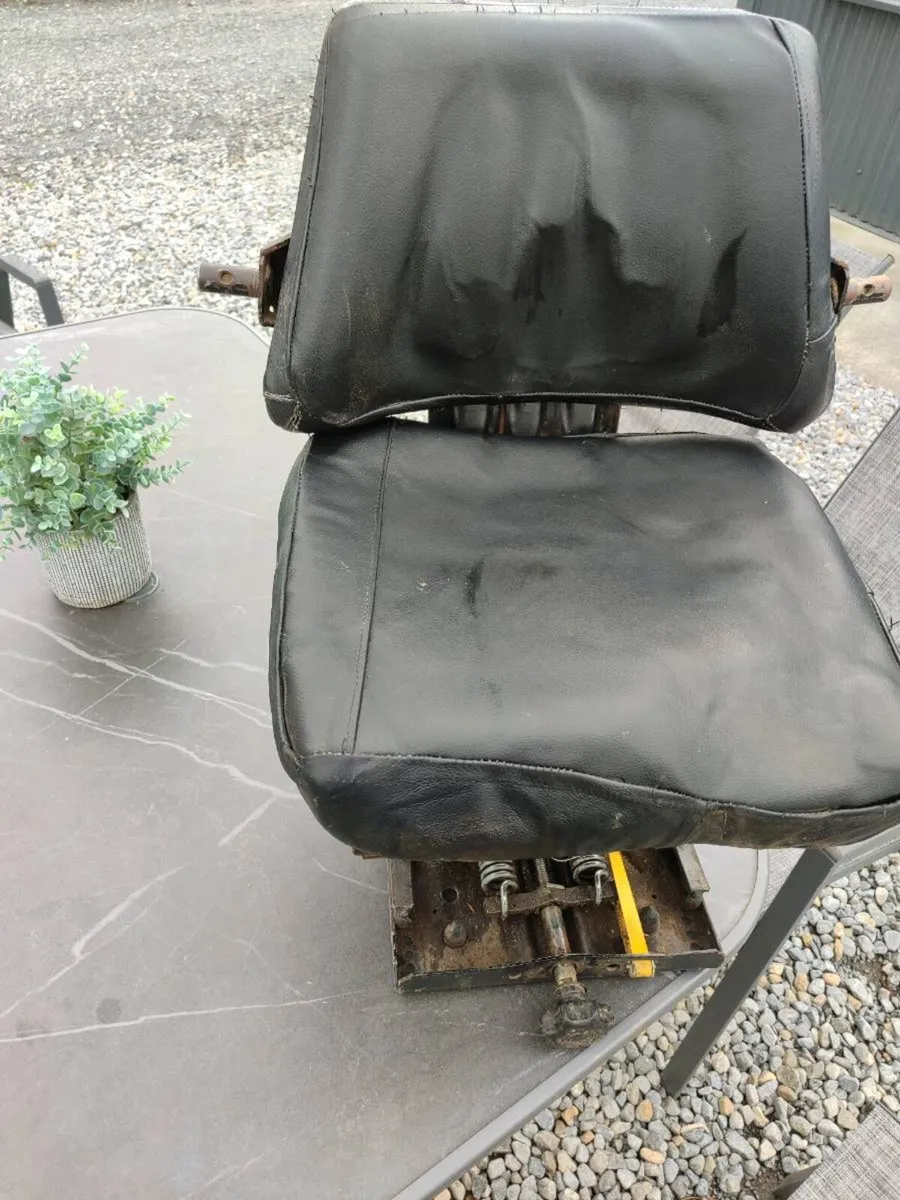 Tractor Seat - Image 2