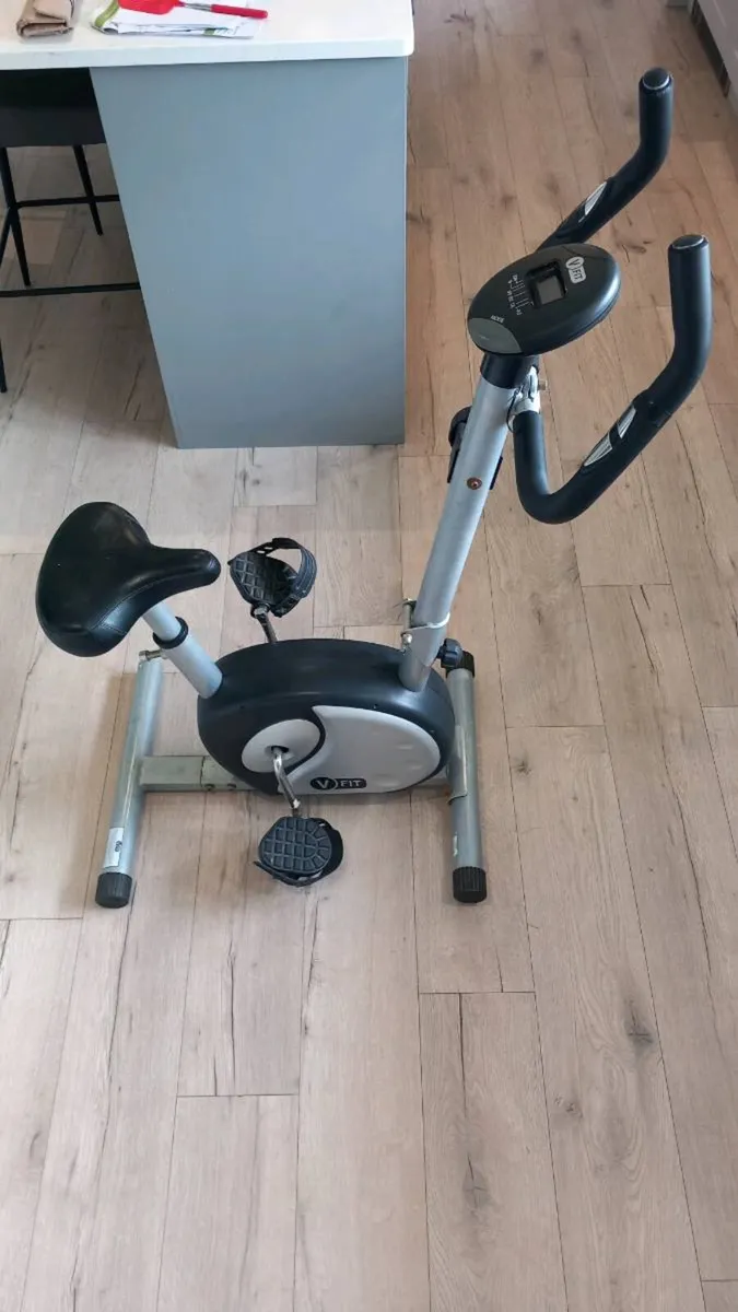 Exercise bike - Image 1