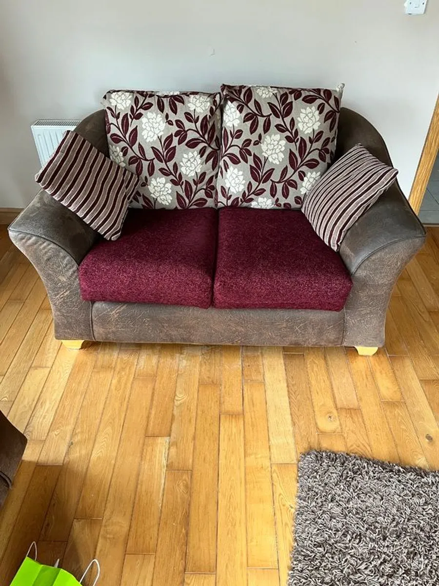 Sofa suite - Image 1