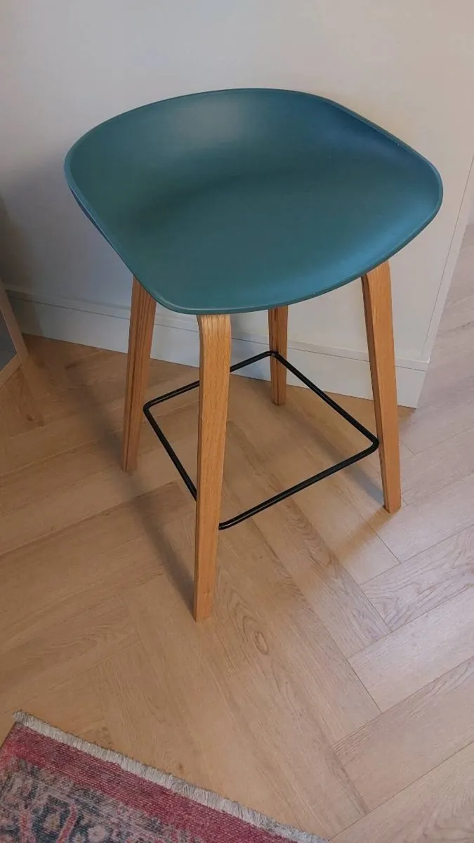 High Stools for Kitchen Bar - Image 1