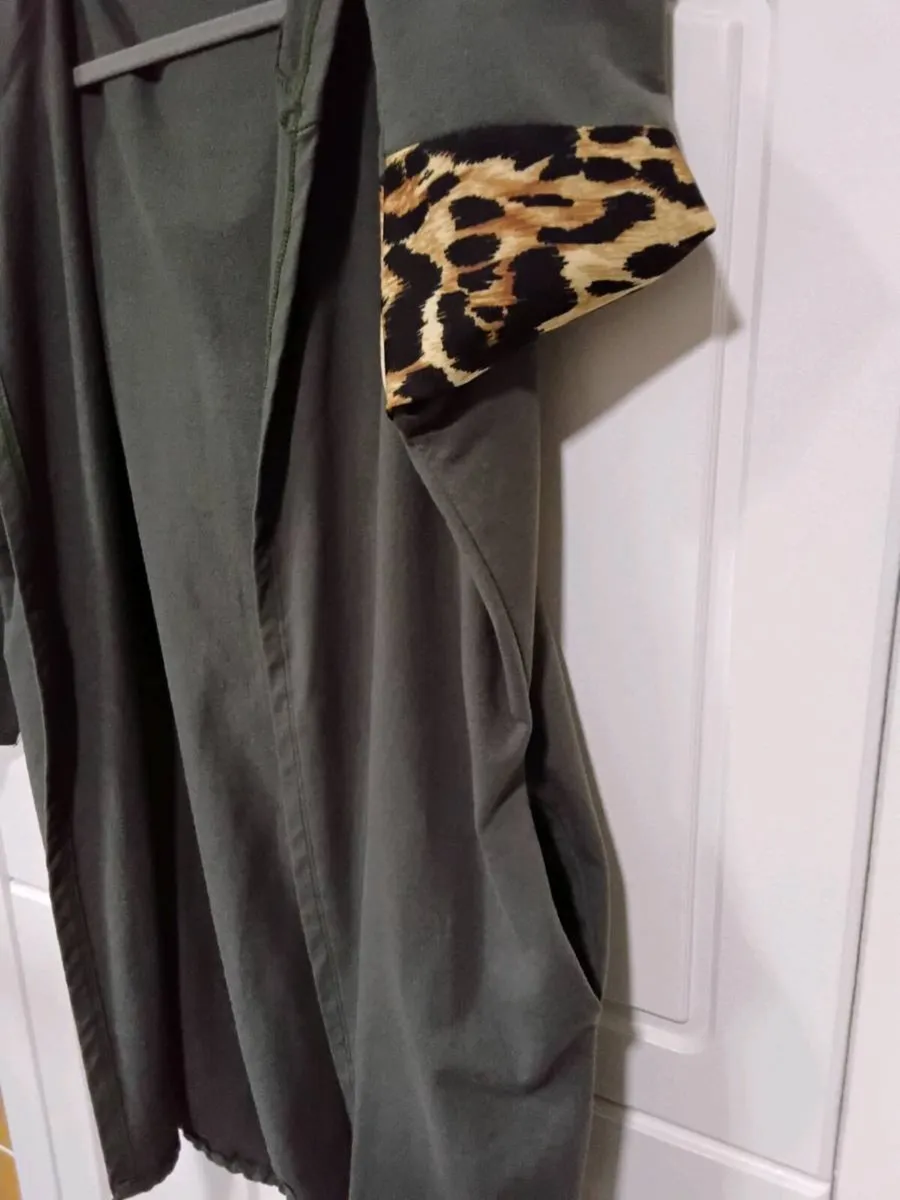 Ladies clothing - Image 4