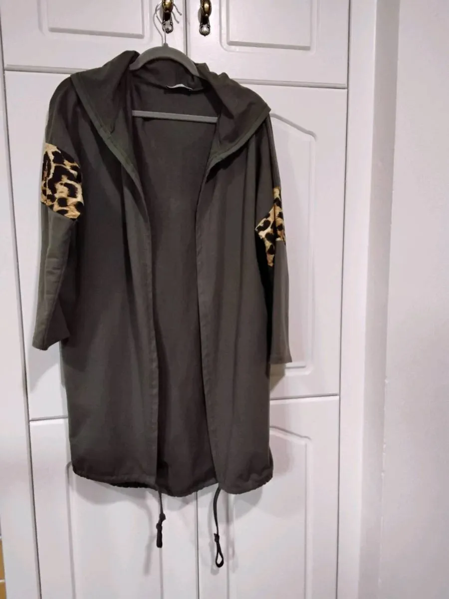 Ladies clothing - Image 1