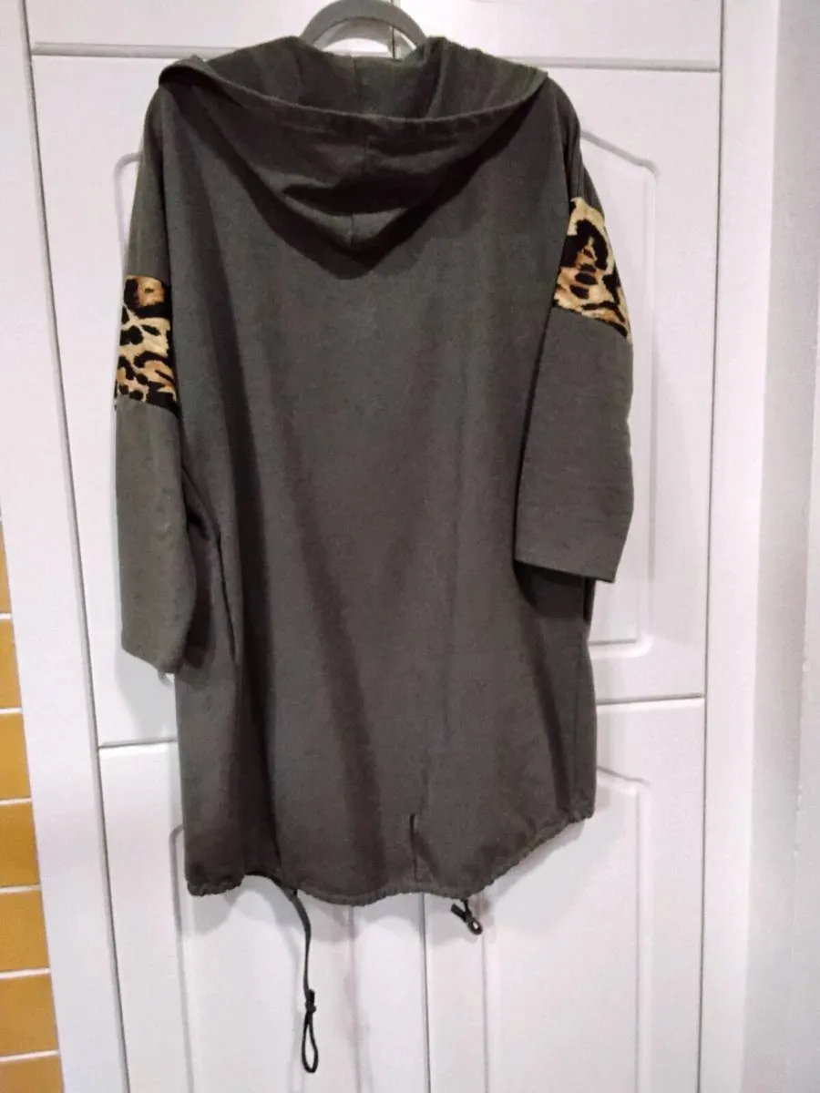 Ladies clothing - Image 3