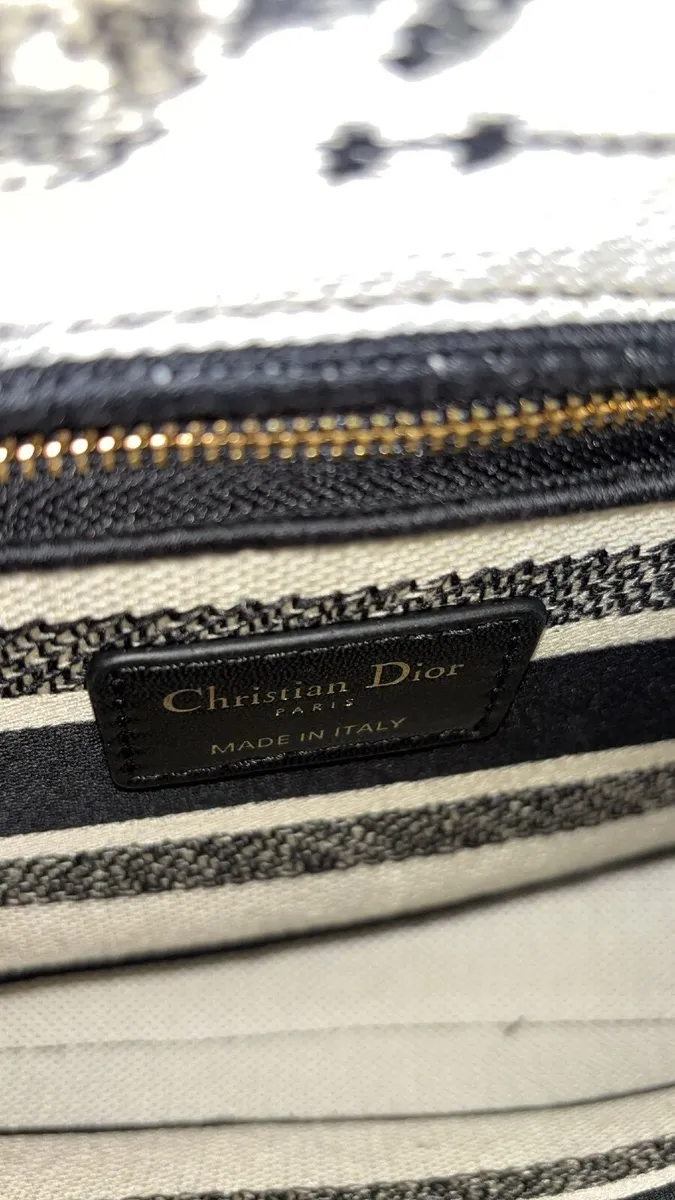 Christian Dior bag - Image 2