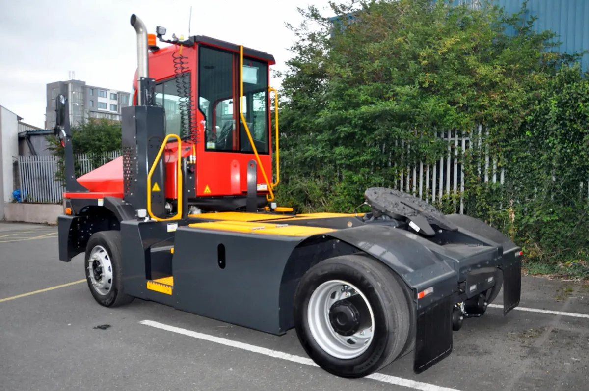 Kalmar Yard Shunter - SAFE SPEEDY trailer mover - Image 3