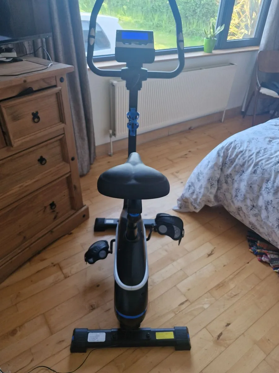Exercise bike - Image 2