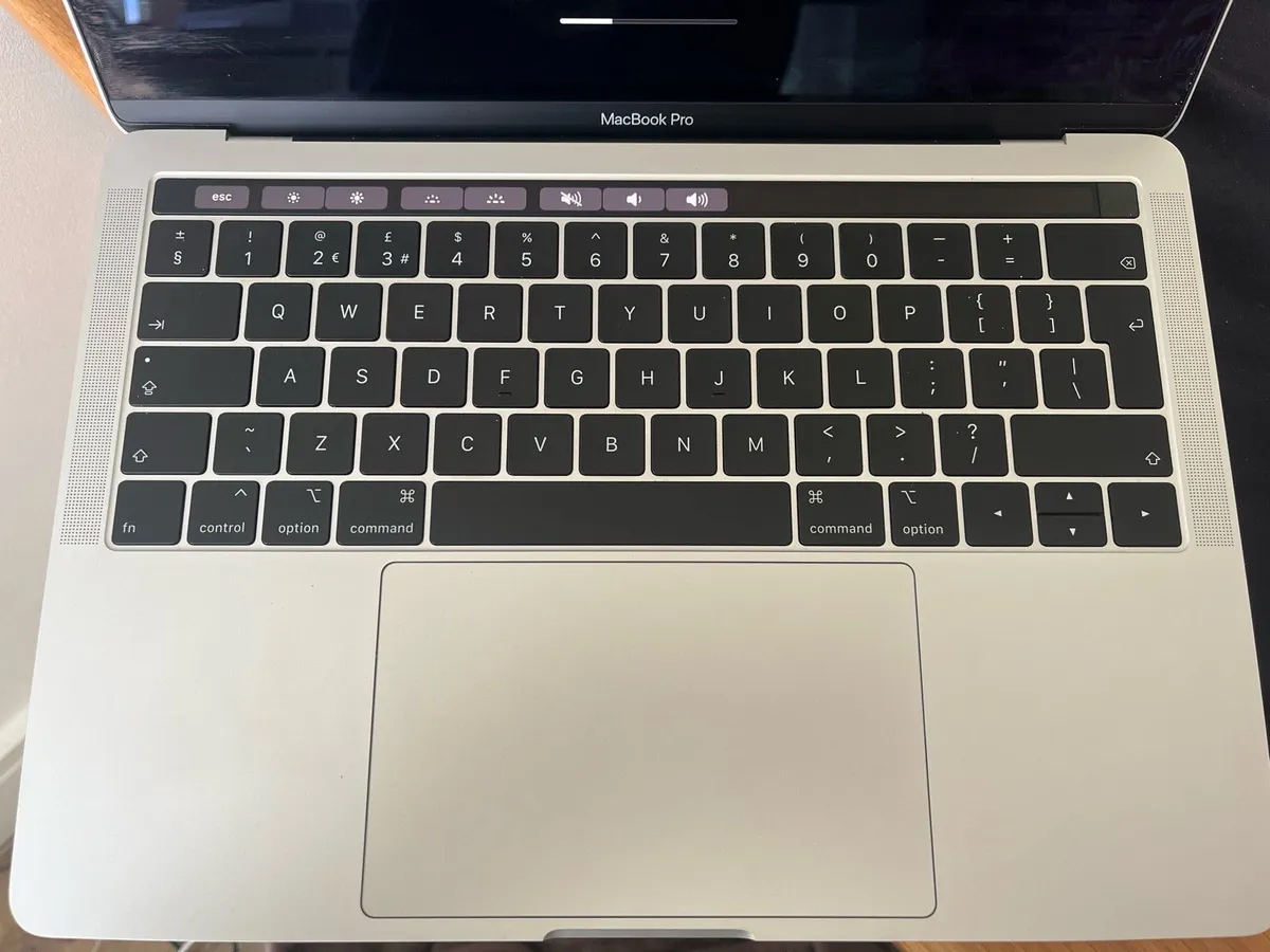 Macbook Pro 2019, 13.3 inch (128GB) - Image 4