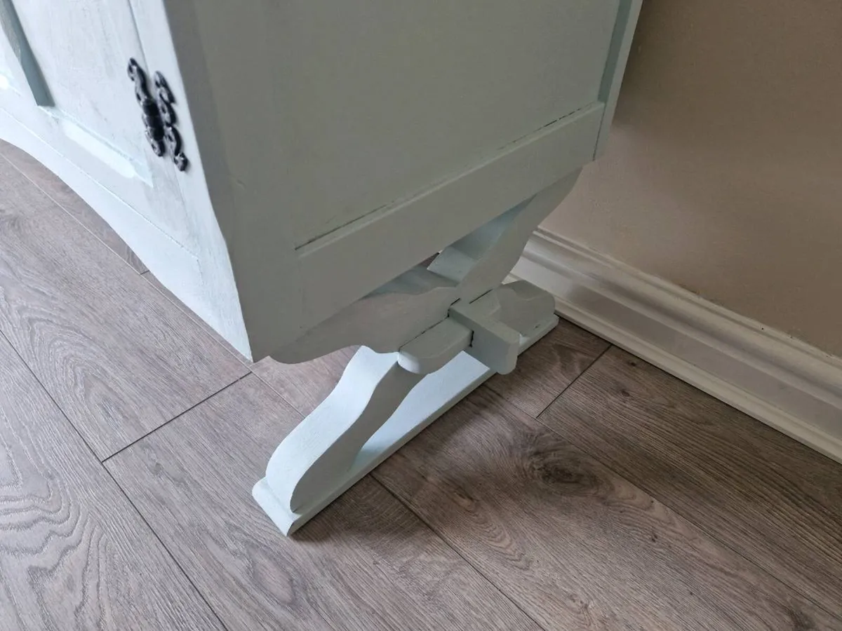 Large cupboard chest tv stand - Image 3
