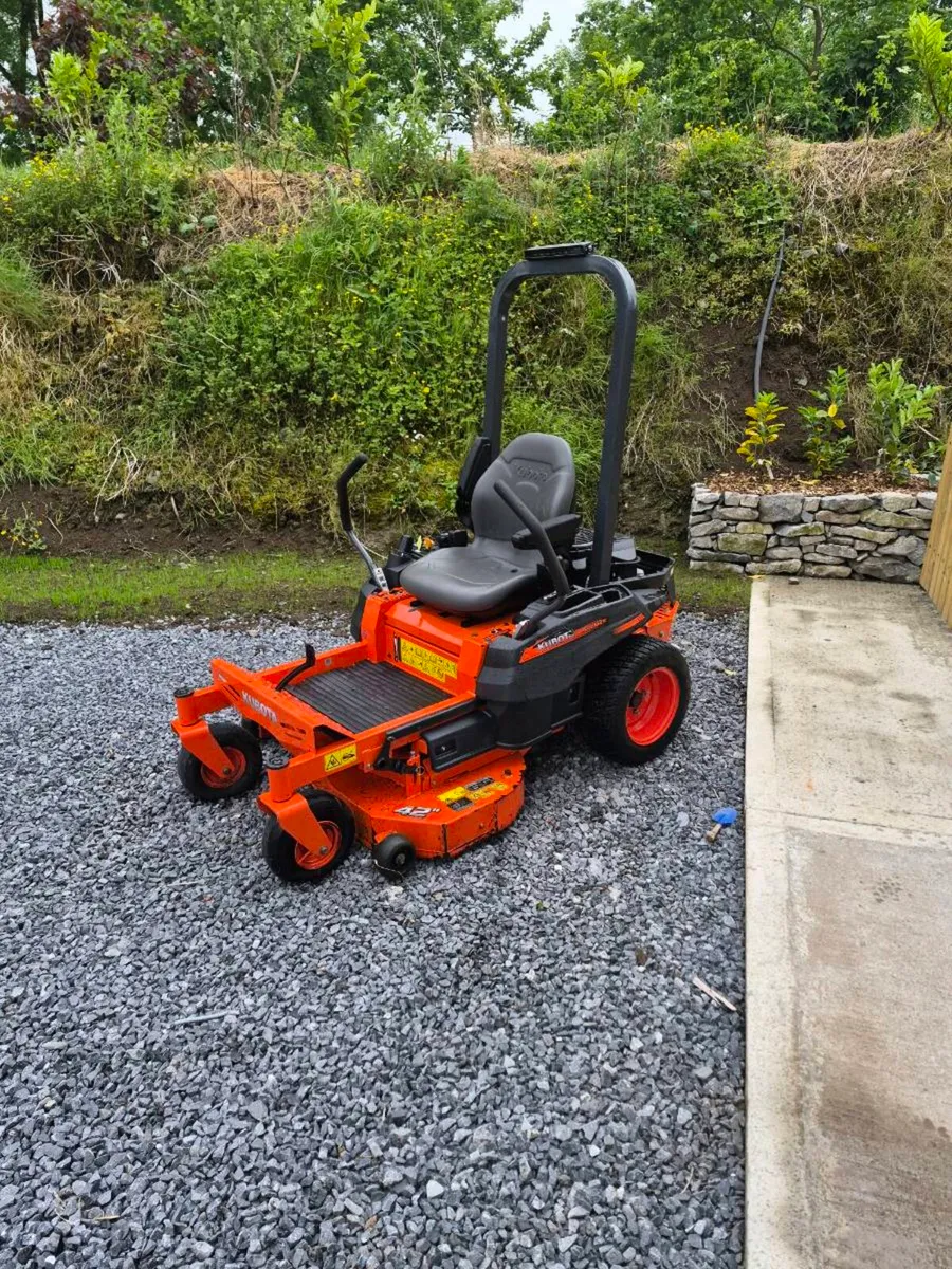 Kubota Z122R zero turn - Image 1