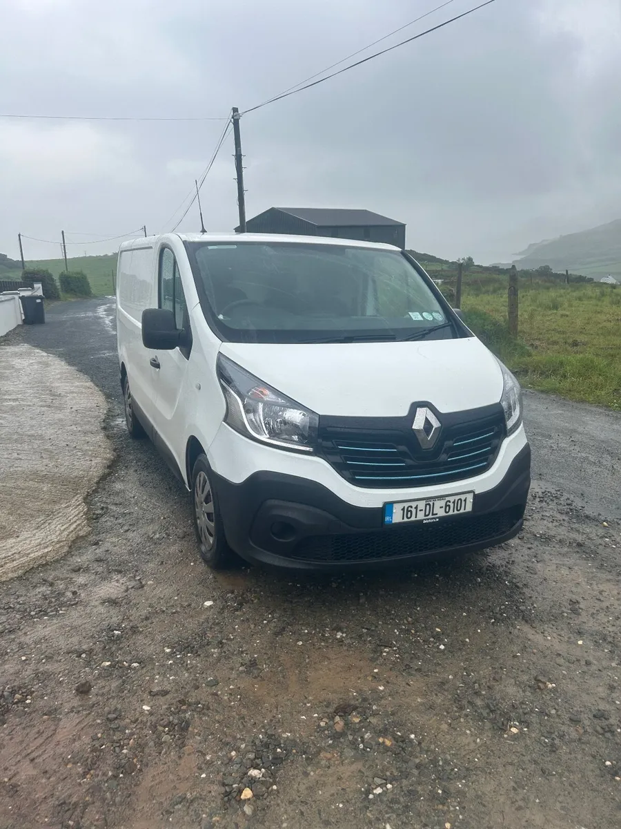 Renault Trafic 2016 - Image 2