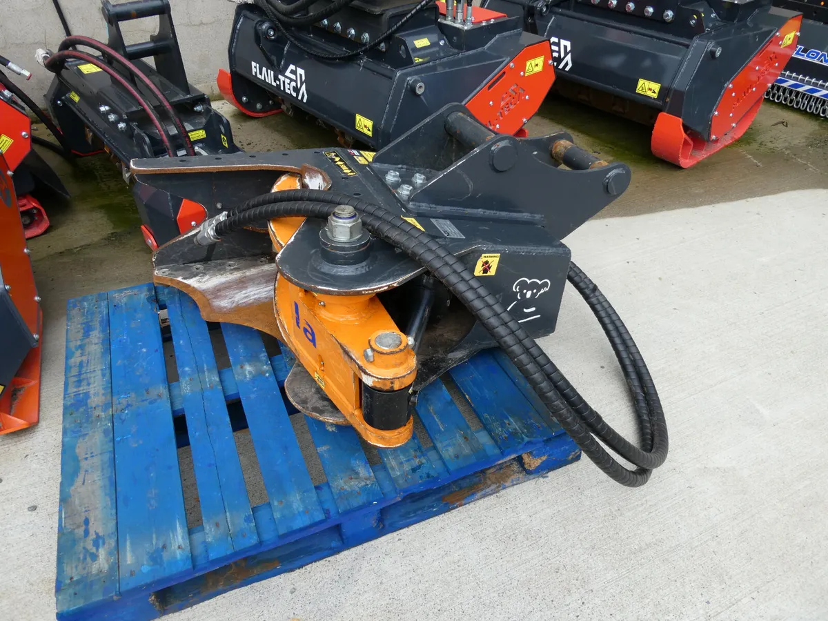 Ex Demo MDE Koala 300 Shear - Image 2