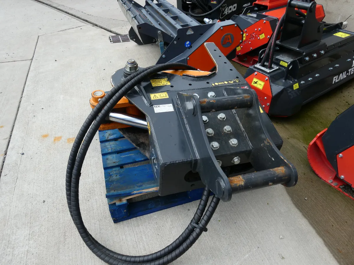 Ex Demo MDE Koala 300 Shear - Image 4