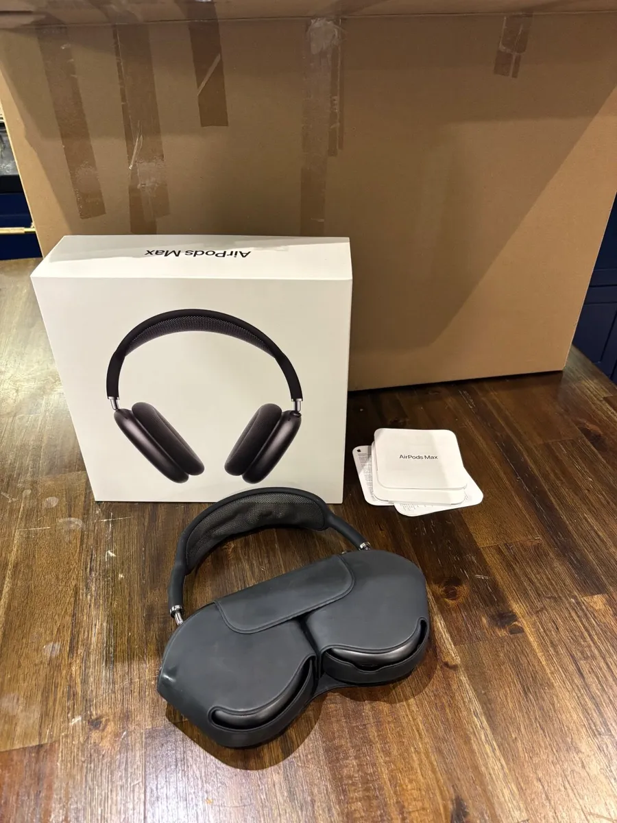 Apple AirPods Max – Excellent Condition - Image 1