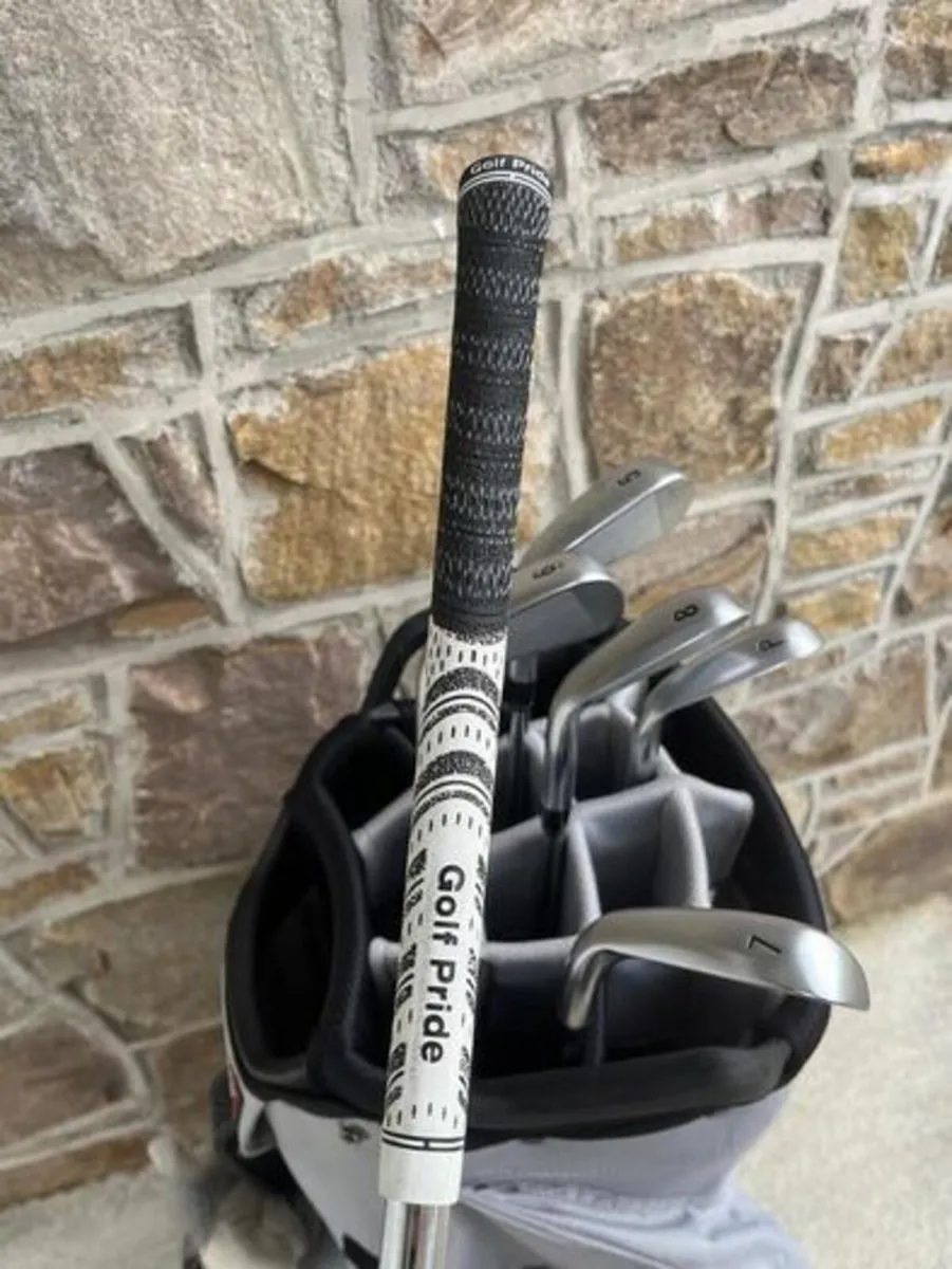 Callaway Apex ai200 5-PW as new - Image 4