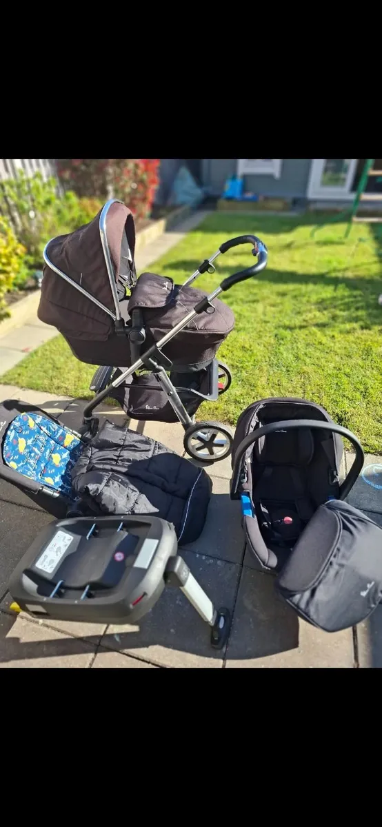 Silver Cross Pioneer Travel System – Full Bundle - Image 1