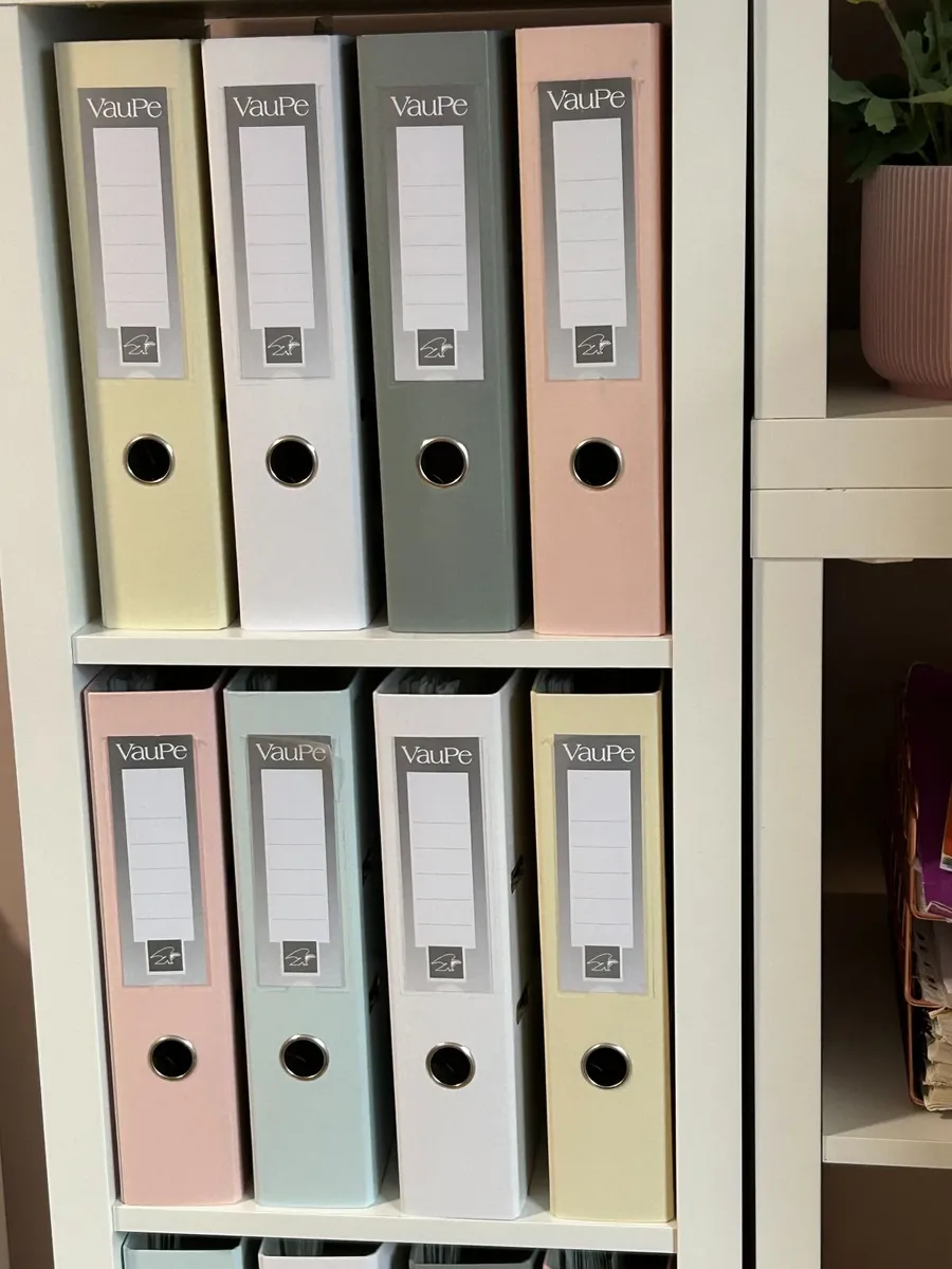 15x Folders Pastel Colours - Image 1