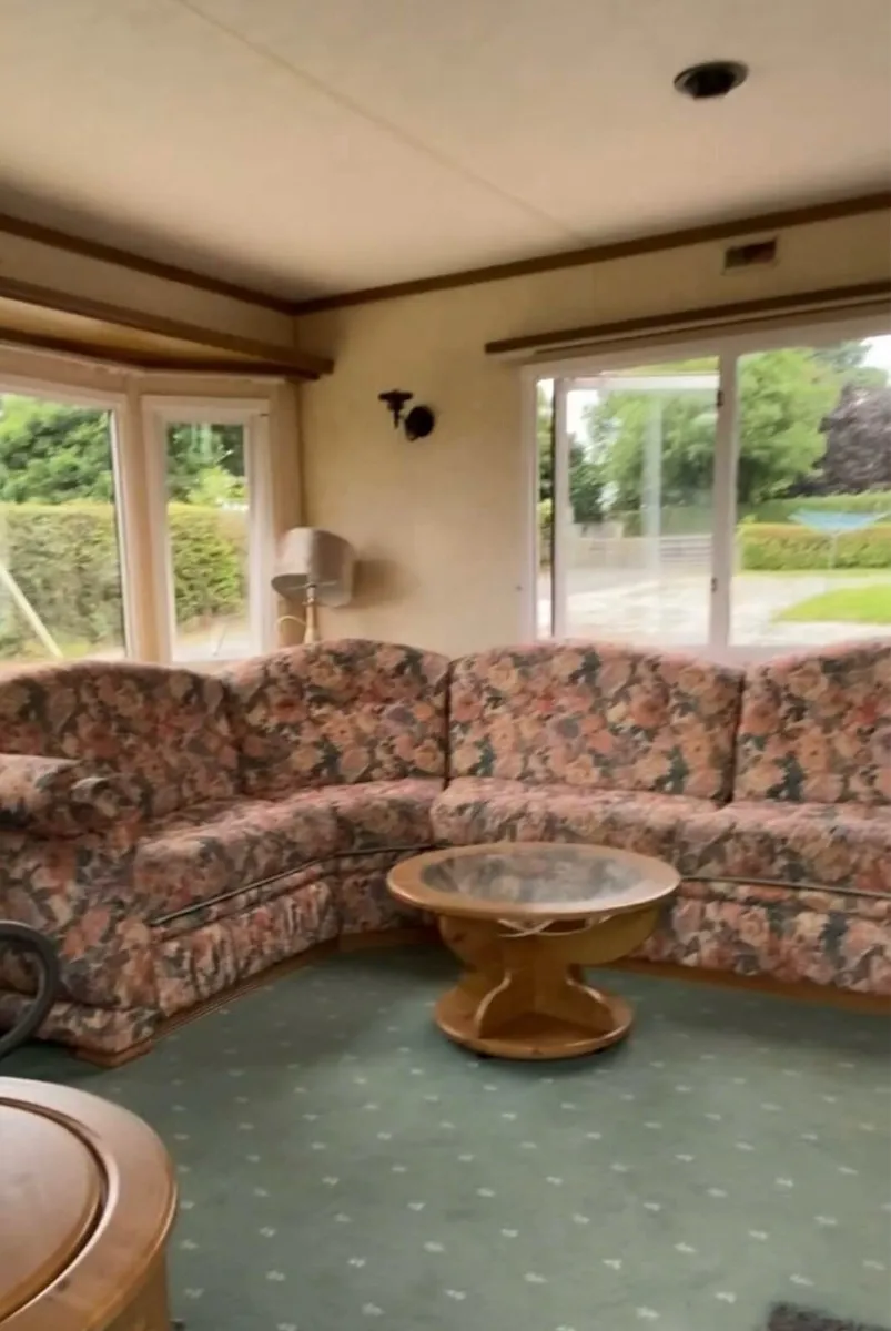 35 x 12 Willerby Bermuda Mobile Home - Image 2